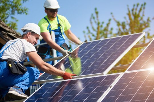 Αντιμέτωποι με τη χρεοκοπία και τα «κόκκινα» δάνεια οι μικροί παραγωγοί